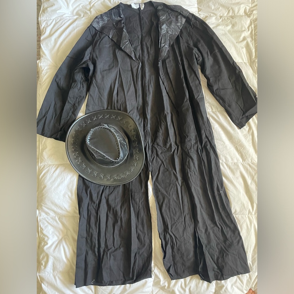 Adult “Dark Cowboy’ Costume